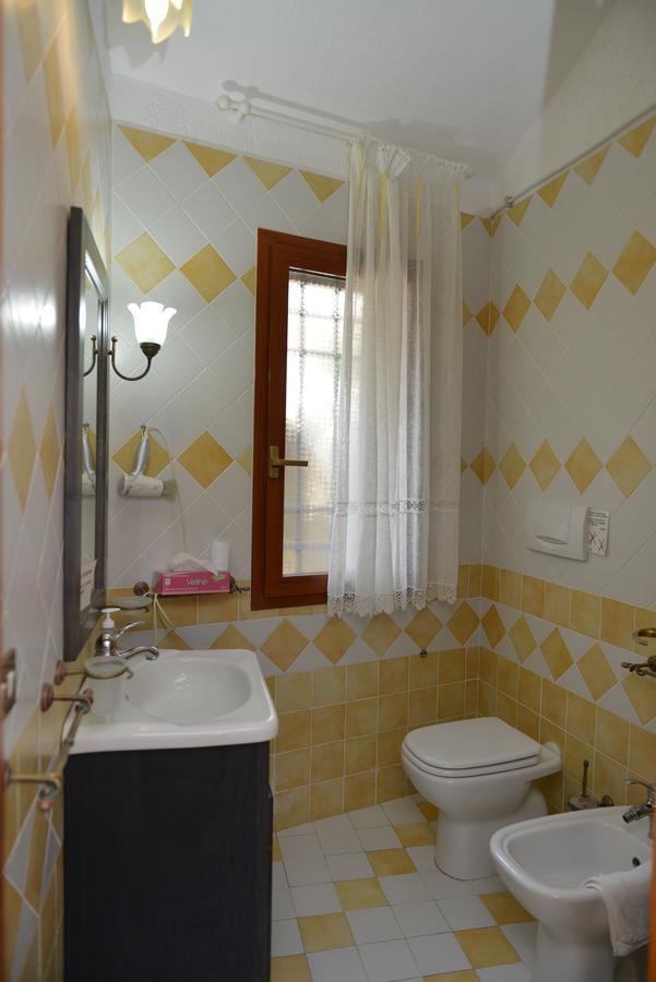 La Fonte Dell'Ulivo 3 Bed & Breakfast La Maddalena  Exterior photo