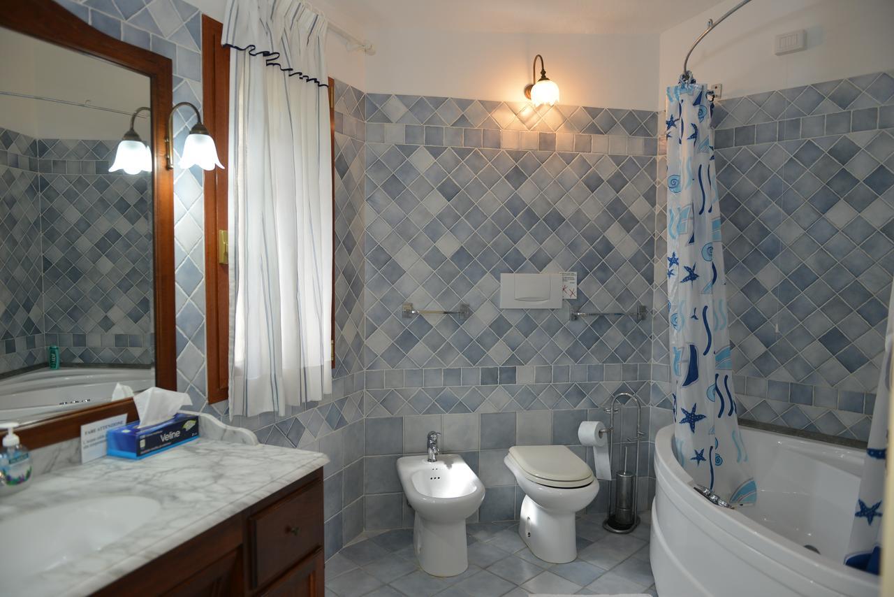 La Fonte Dell'Ulivo 3 Bed & Breakfast La Maddalena  Exterior photo